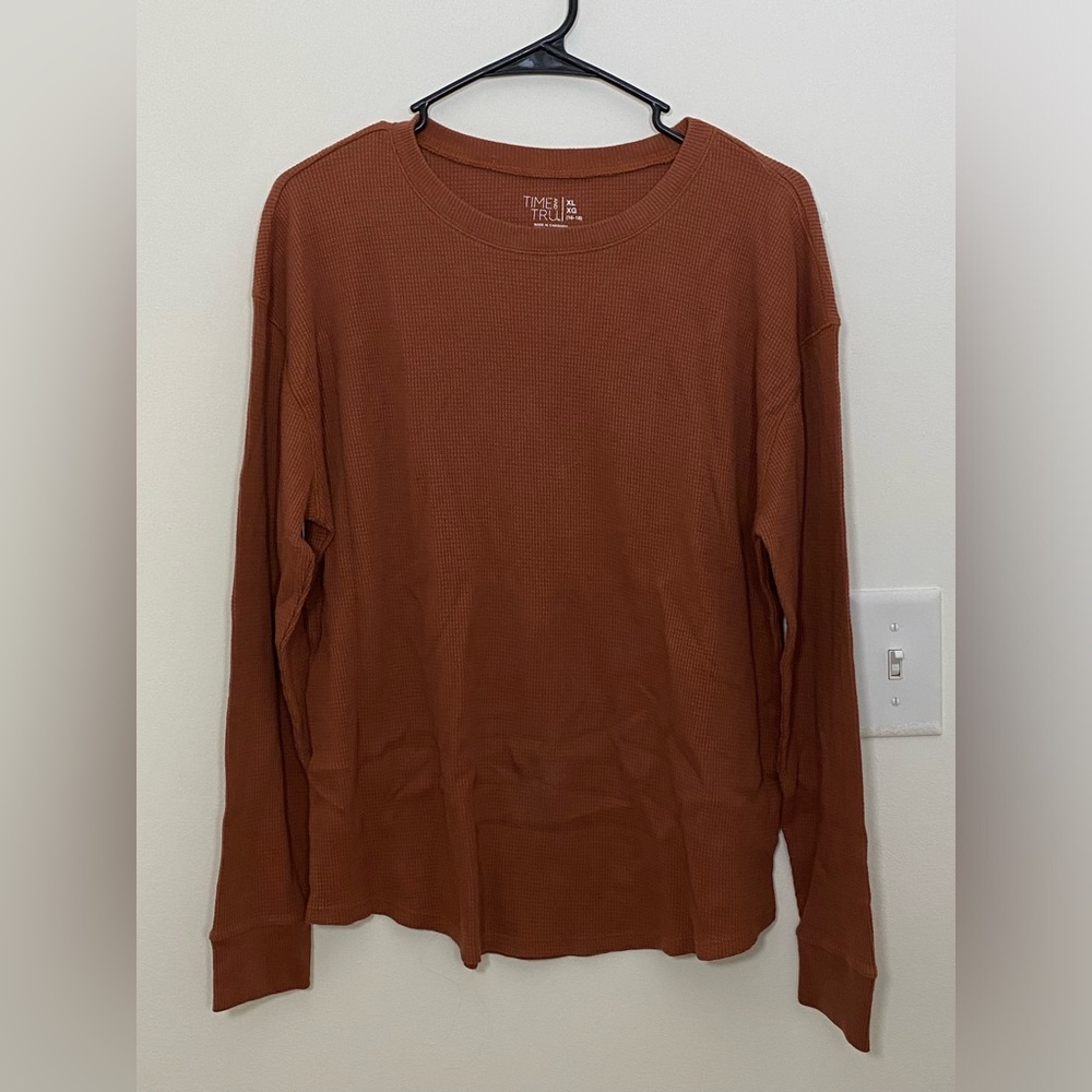 Time and Tru Auburn Long Sleeve size XL